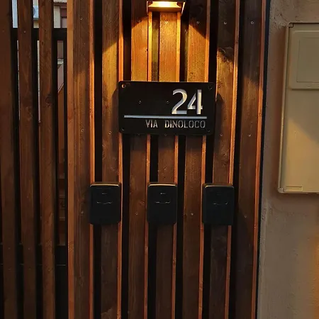 Deluxe Twenty Four Centro *