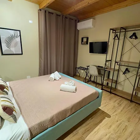 Deluxe Twenty Four Centro Apartment *